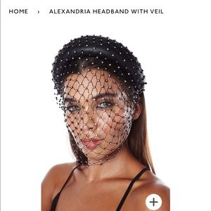 Gladys Tamez Headband with veil